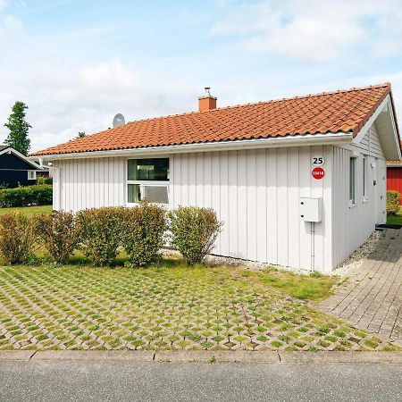 Two-Bedroom Holiday home in Grömitz 2 Exterior foto